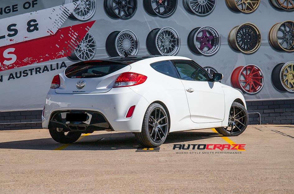 HYUNDAI-VELOSTER-TARGA-BLACK---MACHINED-WITH-DOUBLE-DARK-TINT